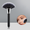 Beautichen | Веерная кисть для макияжа – точность, лёгкость и стиль в каждом движении