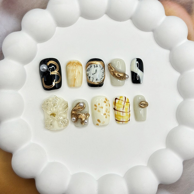 Beautichen: 10 шт. высококачественные короткие накладные ногти с рисунком, квадратной и круглой формы