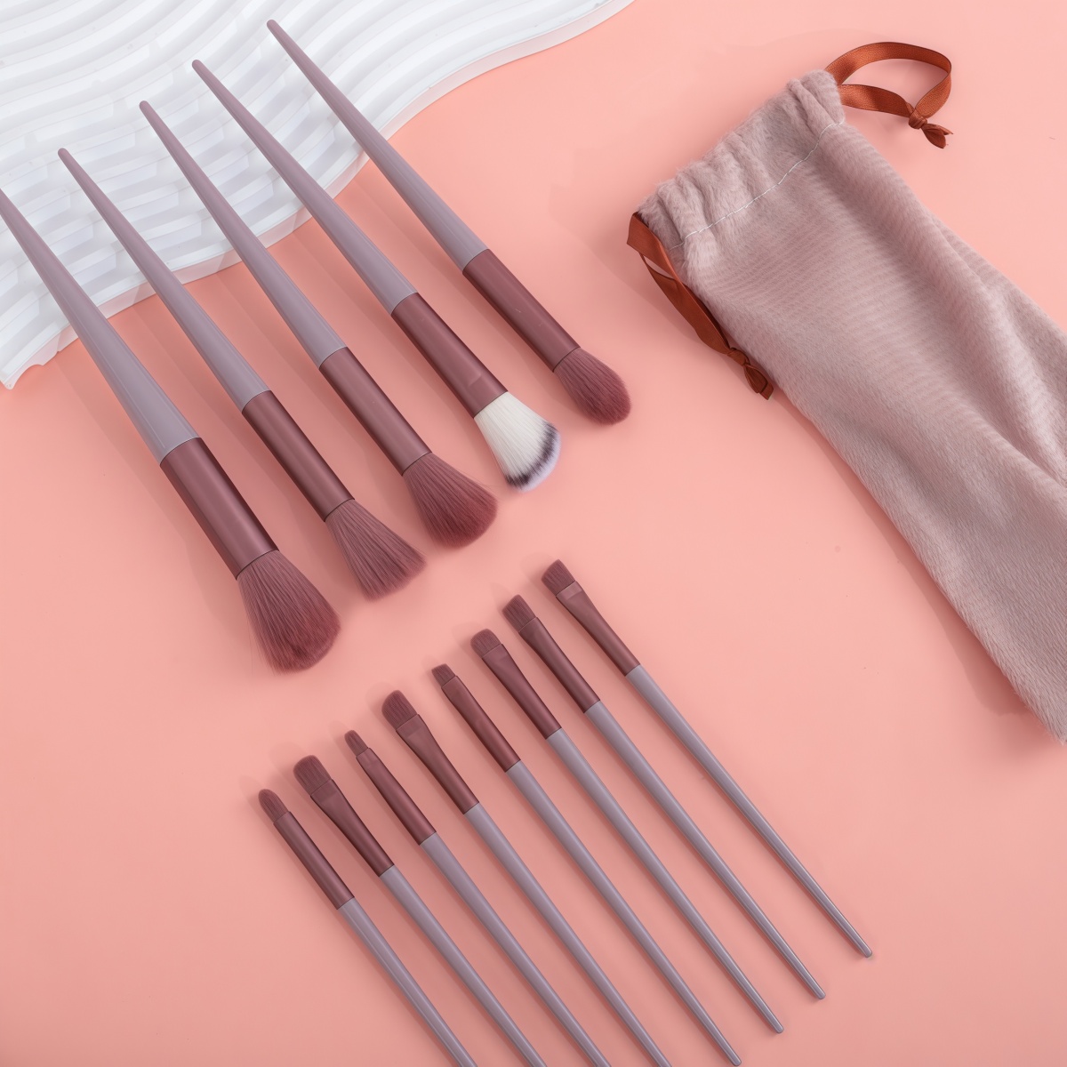 Как мыть и ухаживать за кистями для макияжа